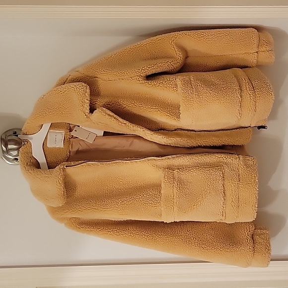 NWT Shearling Jacket - Picture 3 of 5